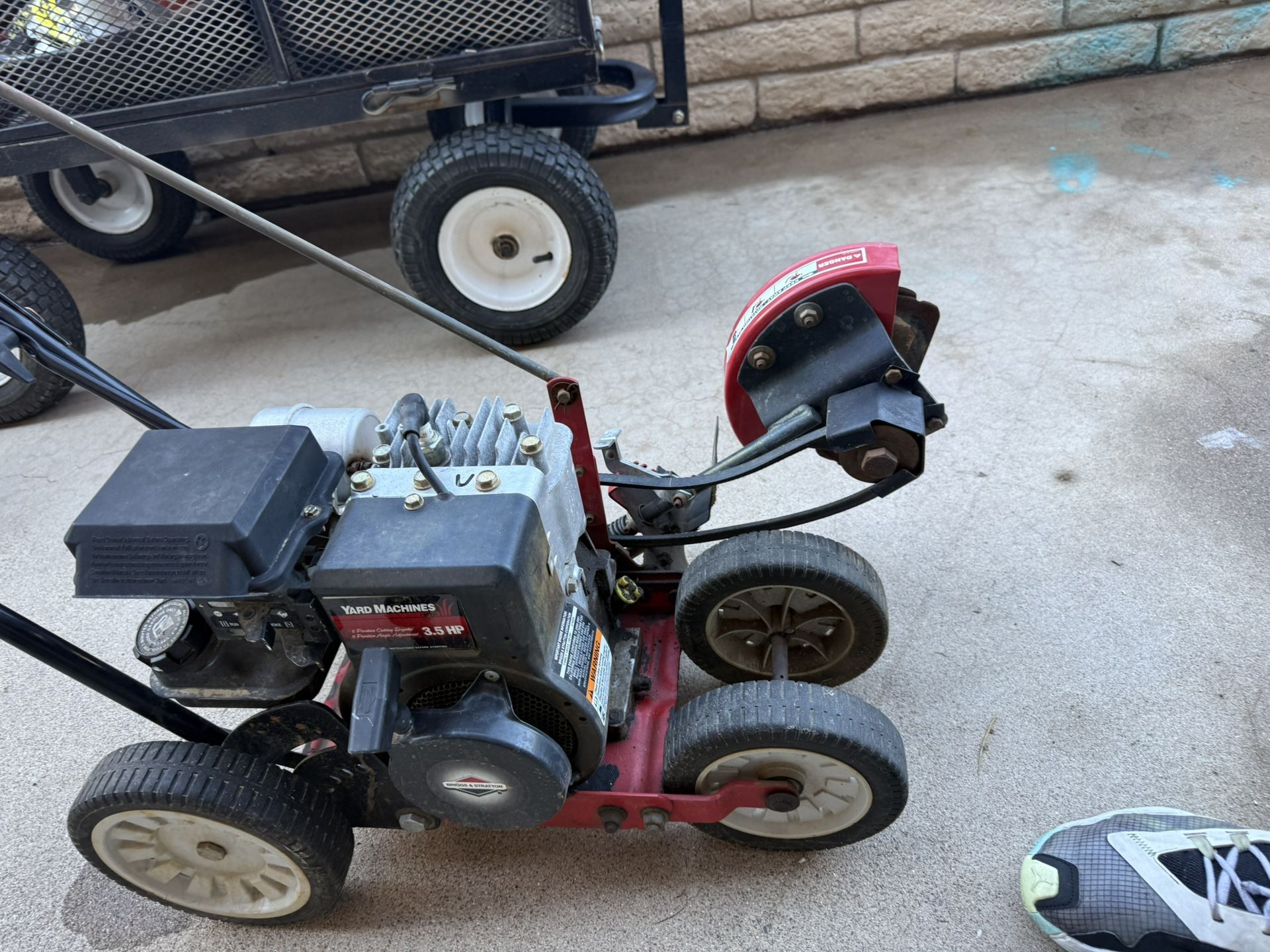 Edgar 3.5 Edger yard machines Briggs And Stratton 3.5 hp