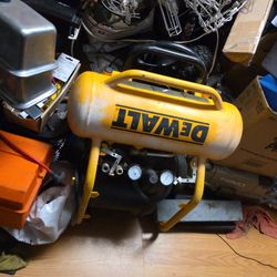 DeWalt Air Compressor 