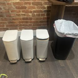 4 Trash Cans 