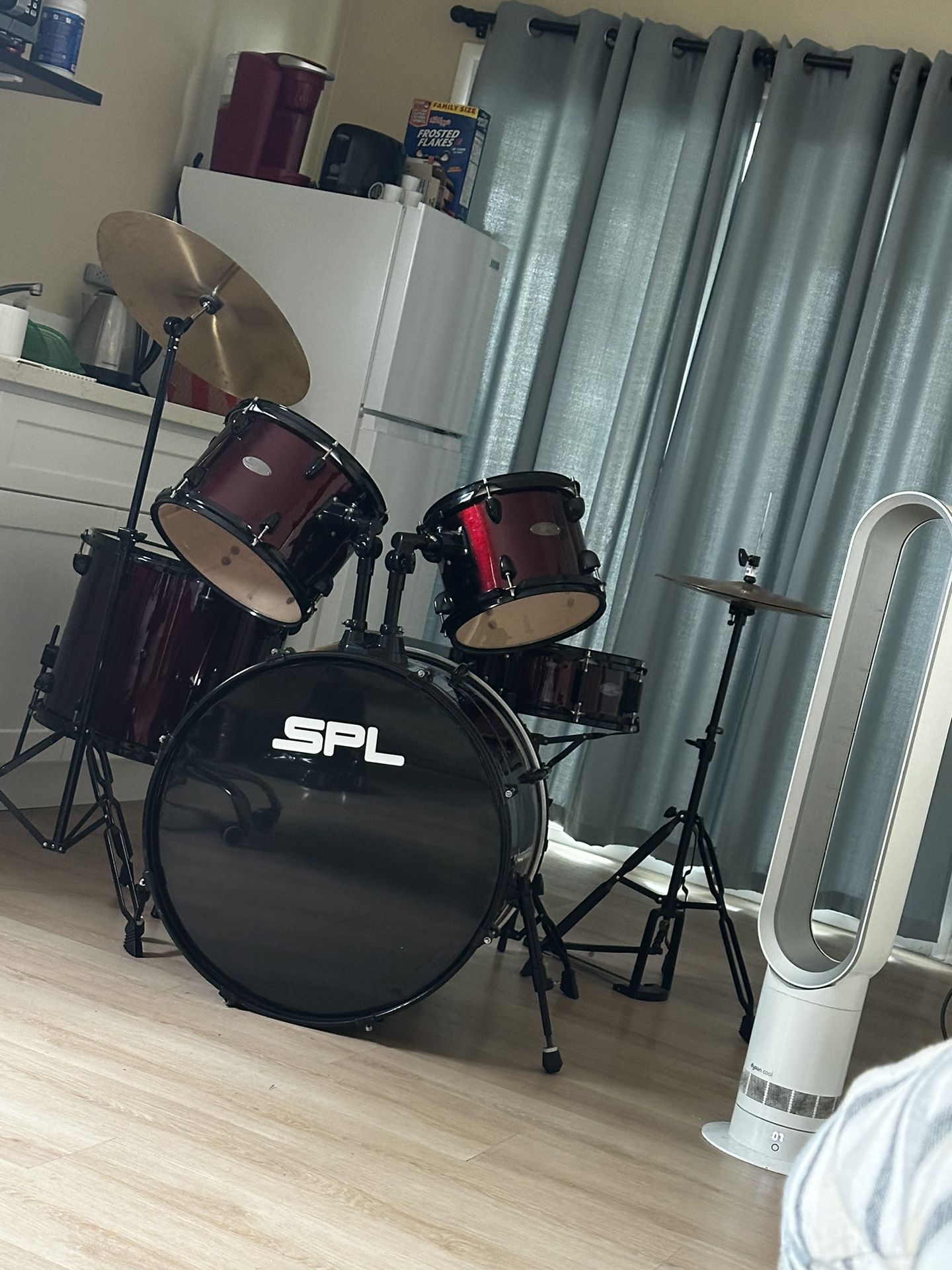 SPL (Sound Percussion Labs) 5 Piece Drum Set