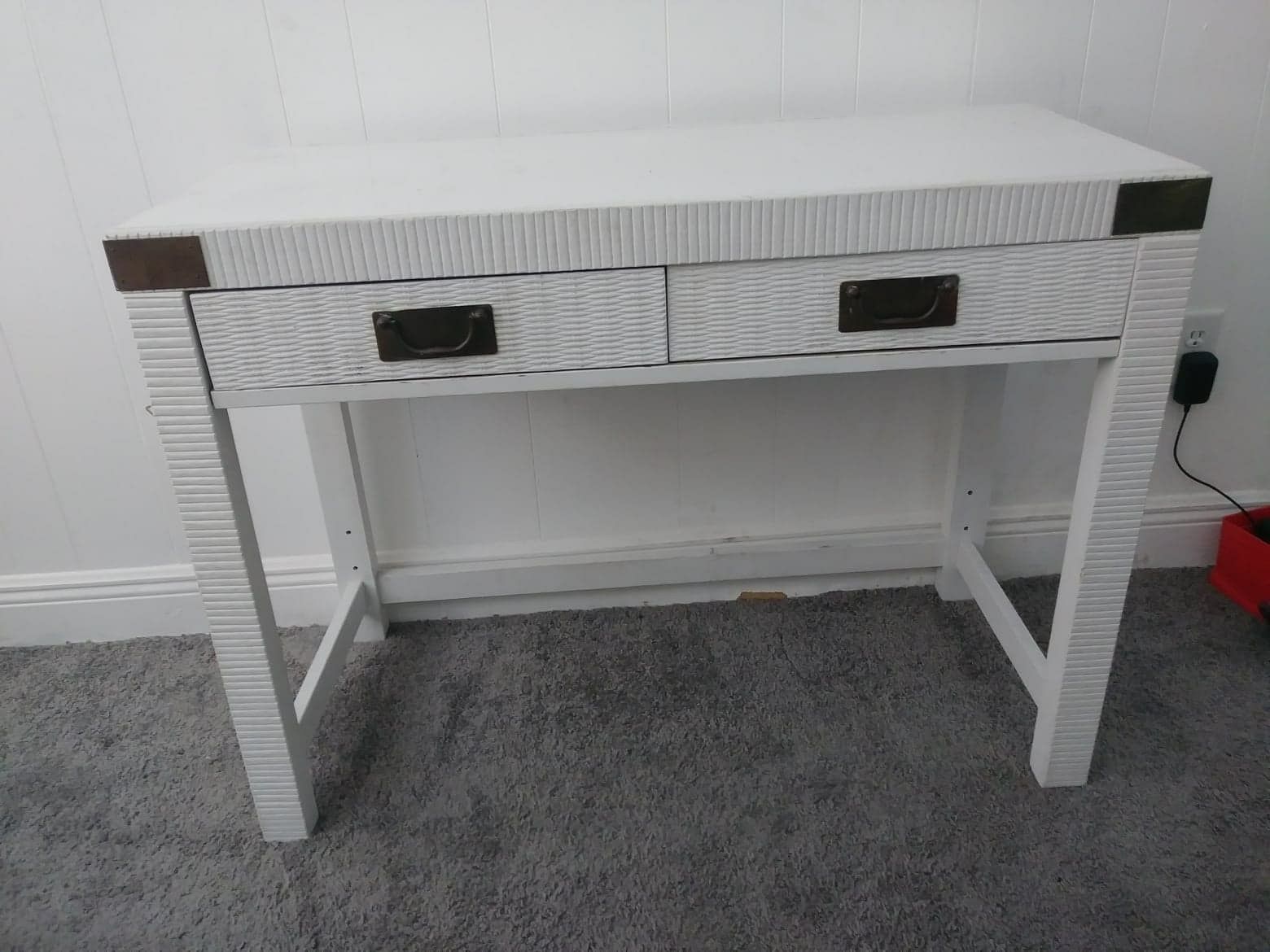 Beautiful White Wood Desk with 2 drawers from Lea The Bedroom People Can deliver!