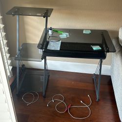 Selling Desk And Chair 
