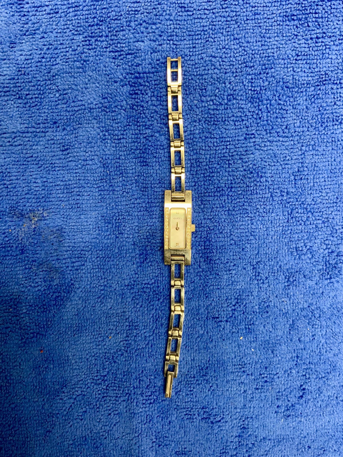 Womans Gucci Watch 3900L Rectangular Stainless Steel Bezel Band Mother Of Pearl Dial Diamonds Quartz Timepiece Wristwatch Luxury Brand 12MM Bracelet