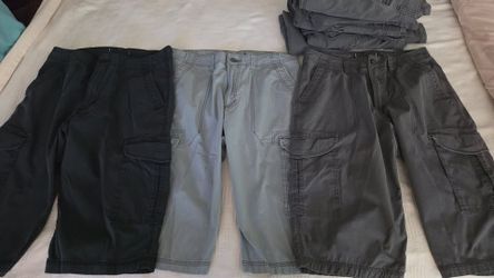 Men's Lee brand cargo shorts size 31-32 waist