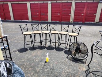6 Bar stools