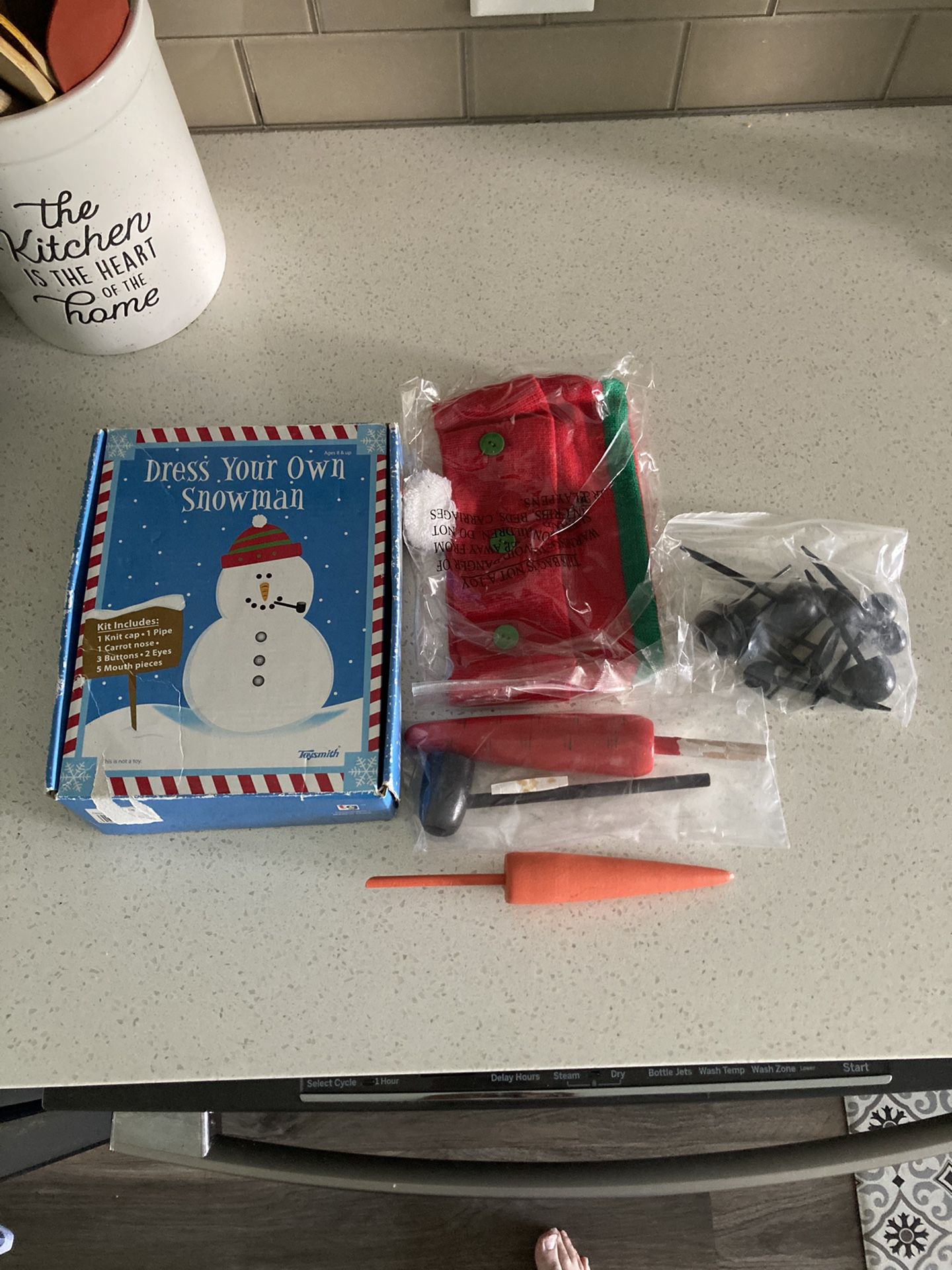 Dress your own Snowman kit- brand new 