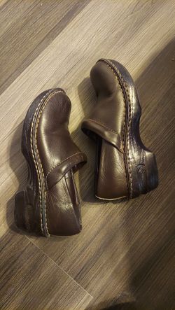 Sonoma Clogs