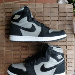 New Women's Air Jordan 1 Retro High Wmn Size 7