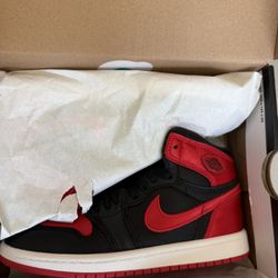 Jordan 1 Retro High Satin