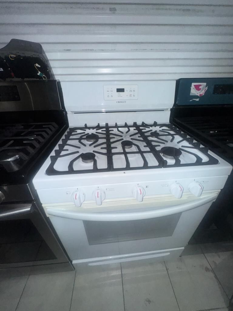 CROSLEY 30" WHITE 5 BURNER GAS STOVE