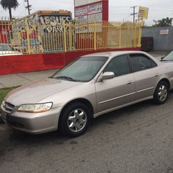 Honda Accord 00 trade