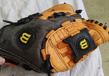 Wilson A350 Left Handed Glove