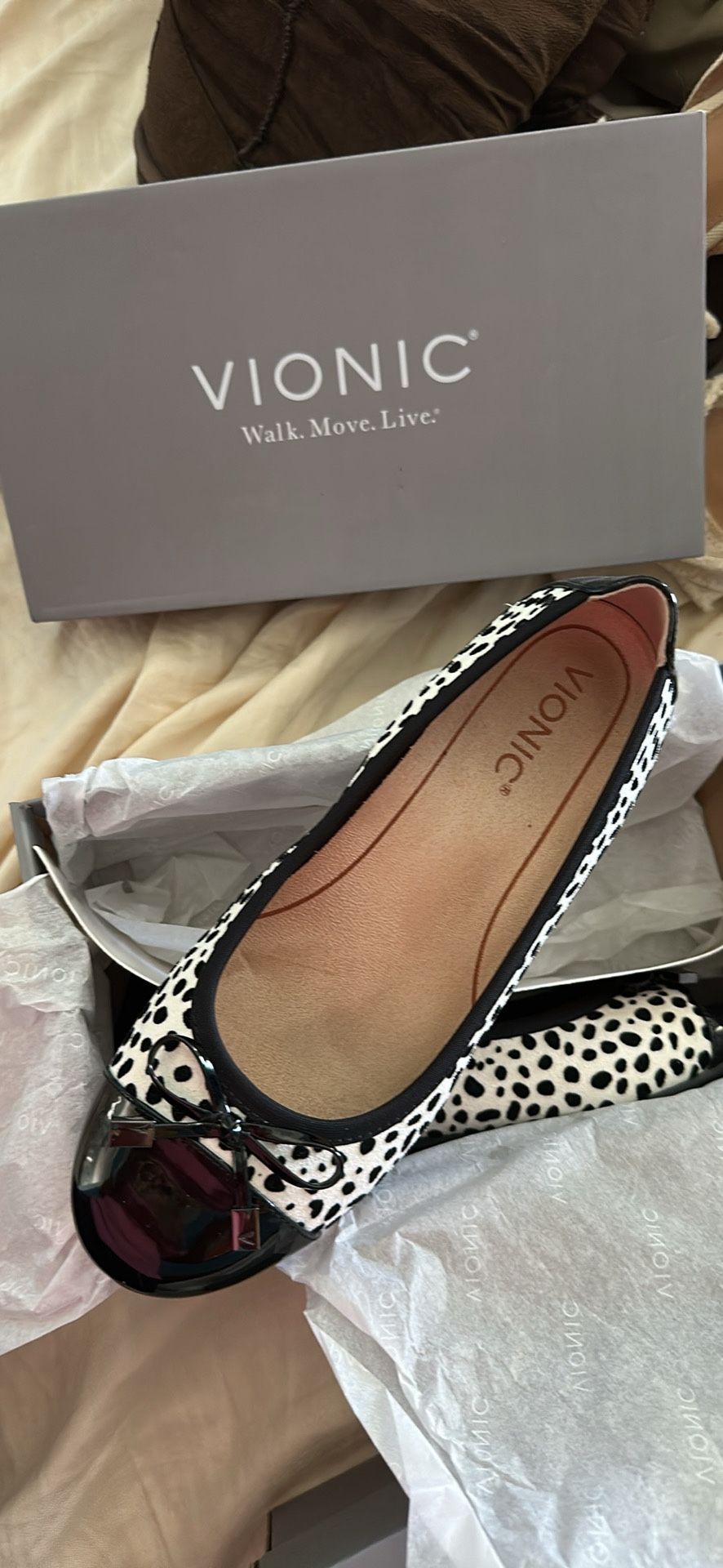 Vionic And Other Women Shoes