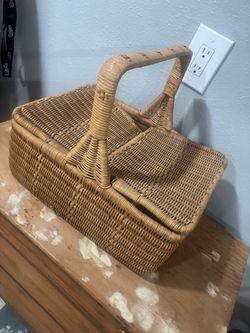 Vintage Picnic Basket