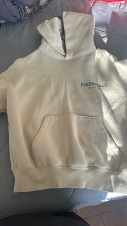 Boys essential sweatsuit size medium eight