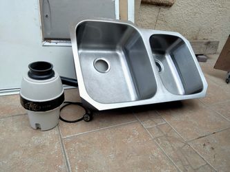 Stainless Premium Sink w/Trash Disposer