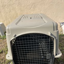 Large dog kennel/Crate 40 Inches