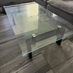 Glass Coffee Table (Copenhagen) 