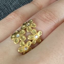 Elegant Hand Made Swarovski Design Ring 