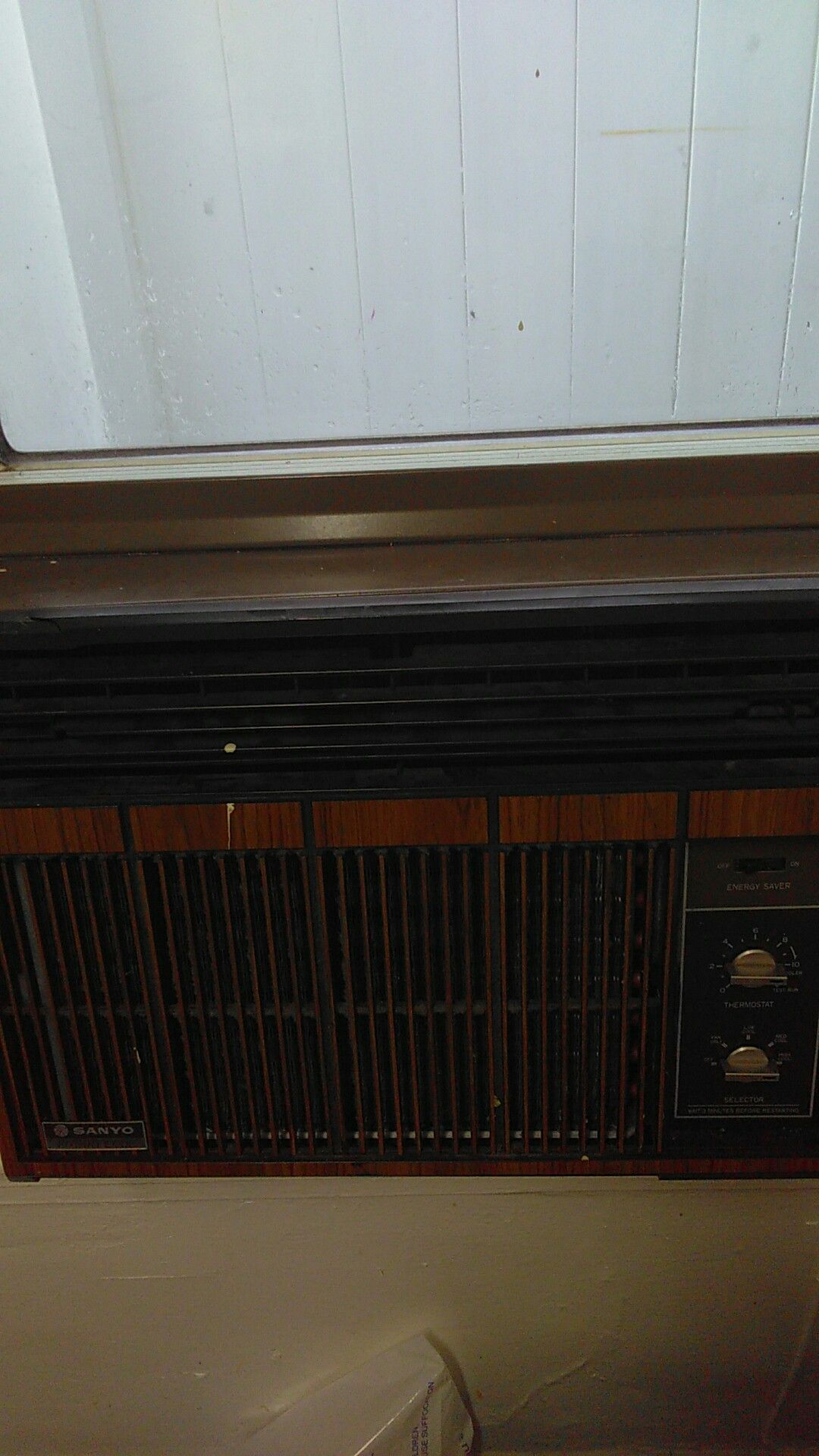 Air conditioner some of your cheap pickup today