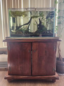 Solid Wood Aquarium Stand/Cabinet for 36 Gallon Tank – Rustic Farmhouse Style