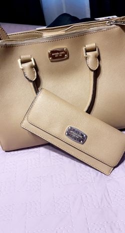 Michael Kors Purse & Wallet