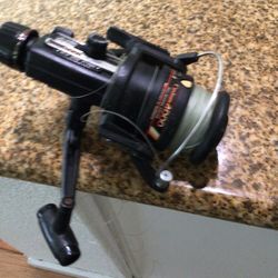  Shimano 4000 custom fishing reel very good condition Rear Drag System  Ball  Bearing