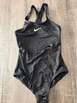 Girls One Piece Nike Swimsuit Size 8/10