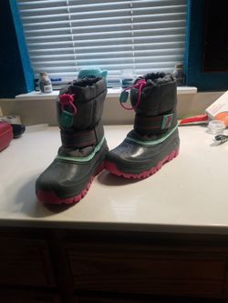 Kids Snow Boots Size 13