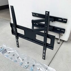(Brand New) $25 Full Motion 32-55” TV Wall Mount Bracket Dual Arms Swivel Tilts Max 99lbs