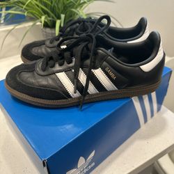 Black Sambas Size 6
