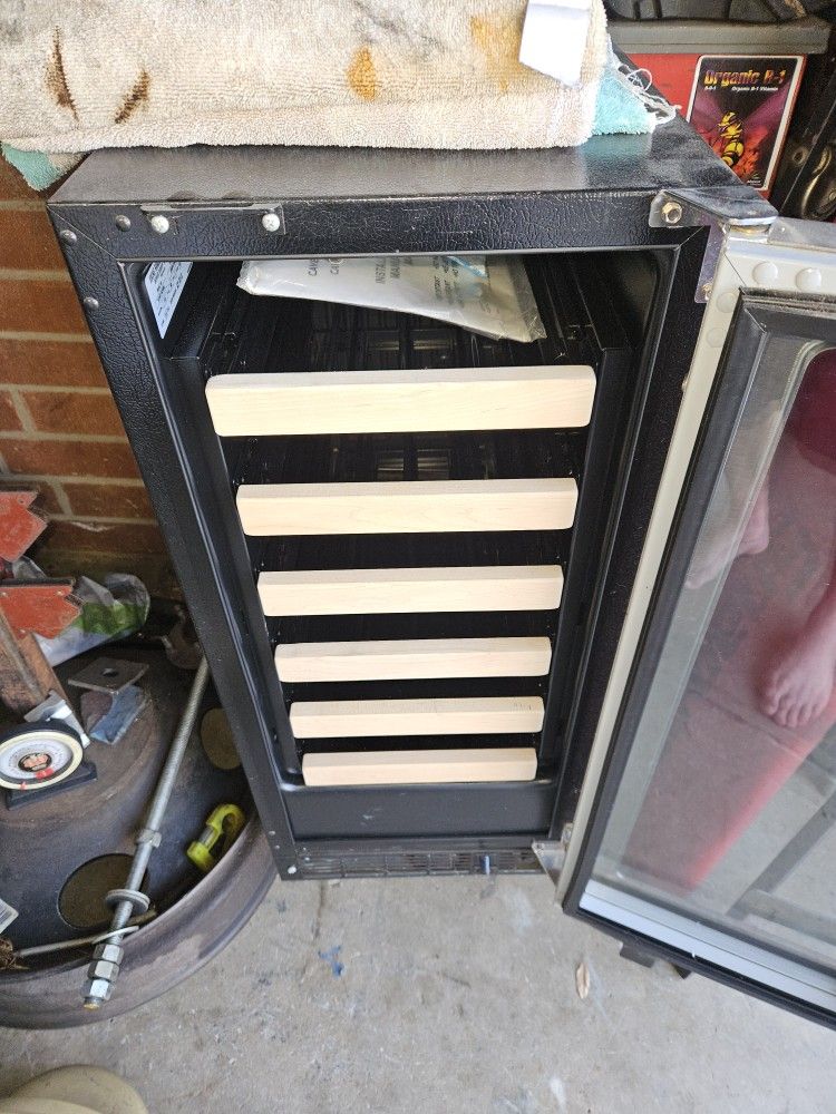 wine cooler from Viking 