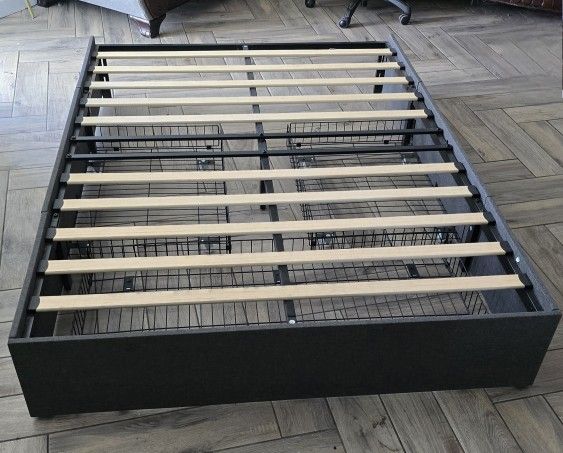 Full Size Bed/ Storage
