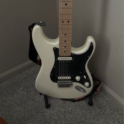 Fender Stratocaster Electric Guitar 