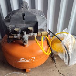 . RIDGID 6 Gallon Portable Electric Pancake Air Compressor