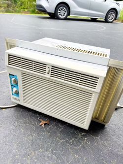Window air conditioner