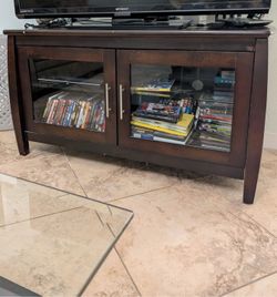 Entertainment center