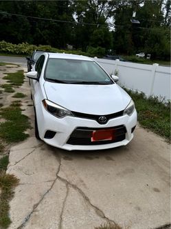 Clean title Toyota Corolla LE Sedan 4D
