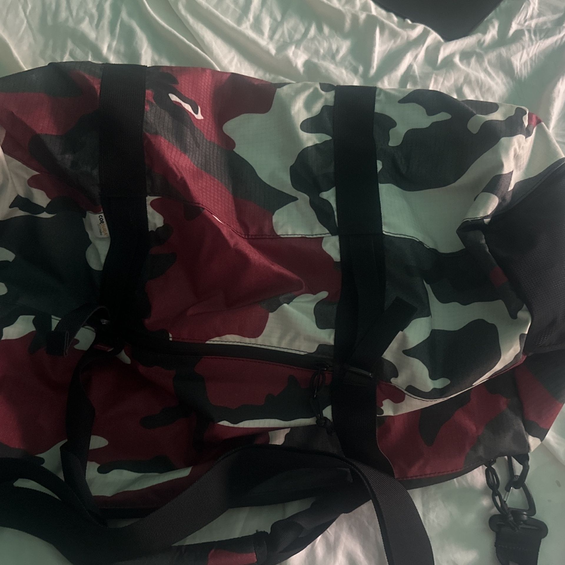 Supreme Duffle Bag (SS21) Red camo