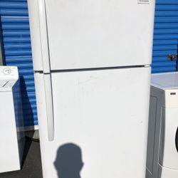 Fridgidare Refrigerator 