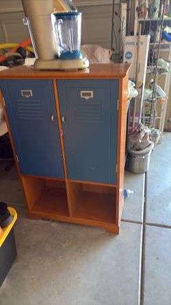 Mall dresser 13 x 43 x 29