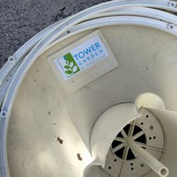 Used Tower Garden 500$ Obo