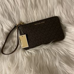 Mk Wristbag