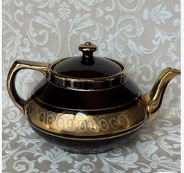 Vintage Black And Gold Tea Pot 