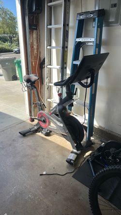 Peleton Bike