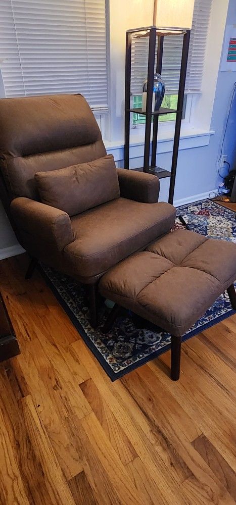 Set Of 2 Brown Upholstered Accent Chairs with Ottomans