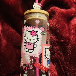 Hello Kitty Val- Tines Glass Linby Cup 20oz $25