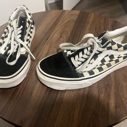 Checkered Vans Size 8.5