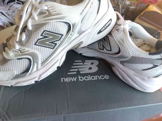 New balance unisex
