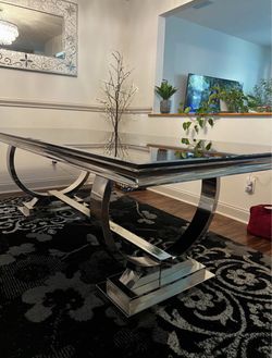 94β BLACK TEMPERED GLASS TOP Dining Table π€ποΈ